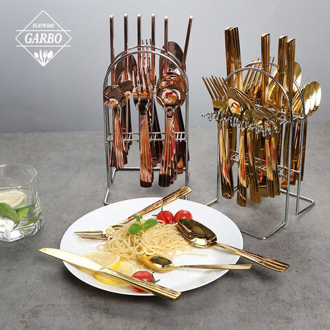 China factory set of 24pcs gold cutlery set with metal stand