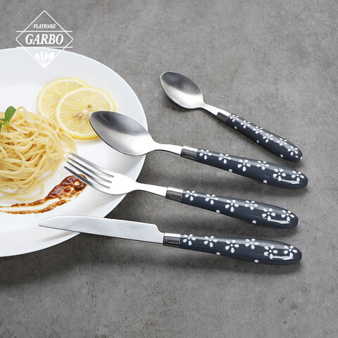 China supplier 410ss cutlery sets with plastic handle 