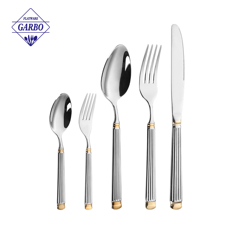 Embossed Flower Design Stainless Steel Cutlery Set with Gold Plating Handle