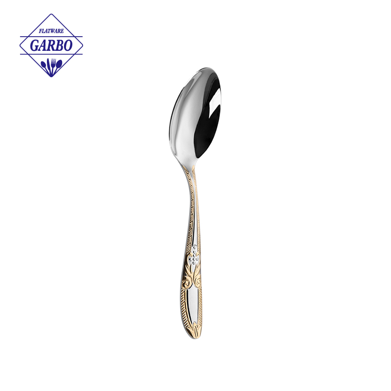 China wholesaler dinner spoon with godlen handle 