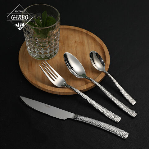 Amazon popular Sliver 4pcs cutlery sets with hammer desigsn 