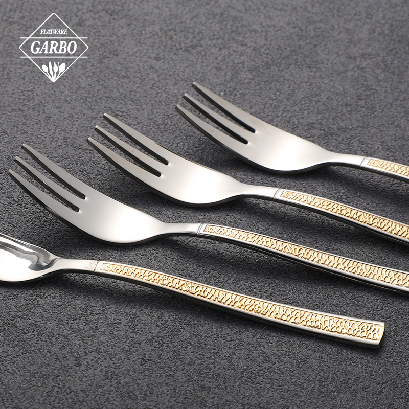 Middle East Hot Selling Stainless Steel Cutlery Set with Stand, Gold Pattern Handles