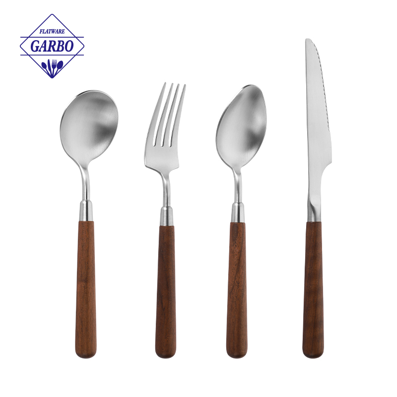 304 Stainless Steel Cutlery Set with Wooden Handle for Camping and Dining flatware made in China