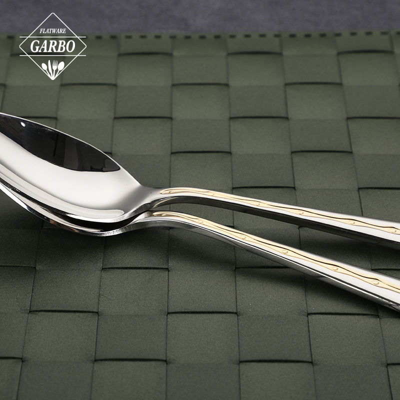 Factory Wholesale Stainless Steel Spoon With Gold Embossed Wave Handle Mirror Silver Dinner Spoon Tea Spoon Dessert Spoon Food Grade Metal Tableware Custom Logo