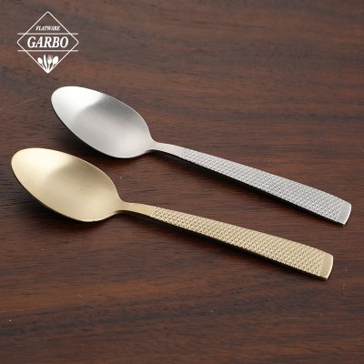 Luxury Champagne Gold Nordic Style Grid Handle Cutlery Jieyang Flatware Factory Direct